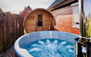 Sauna und Pool